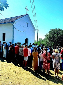 Храм Свете великомученице Марине у Рутевцу  Црква је подигнута 1907. године у време службовања проте Лазара Милутиновића. Освећена је 1907. године од стране епископа нишког Никанора Ружичића. Храм су градили мештани села Рутевац и Ћићина. Фрескописана у периоду од 1924. до 1930. године. 1970. године подигнута је звонара.